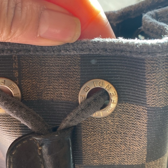 Vintage Fendi Bucket Crossbody Bag - Picture 15 of 15